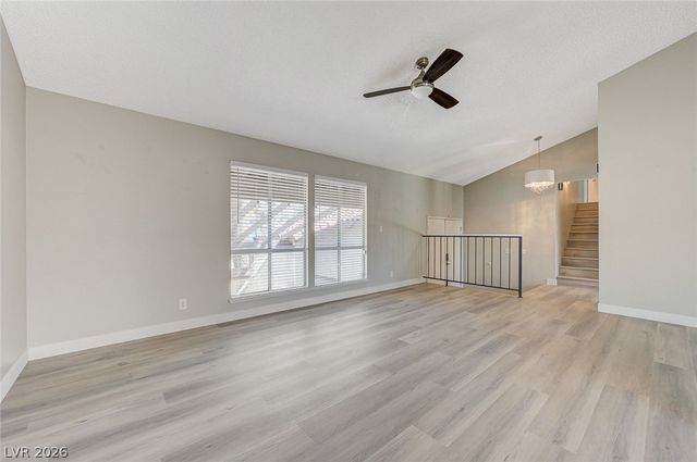 5872 Buhl Court, Las Vegas, NV 89103