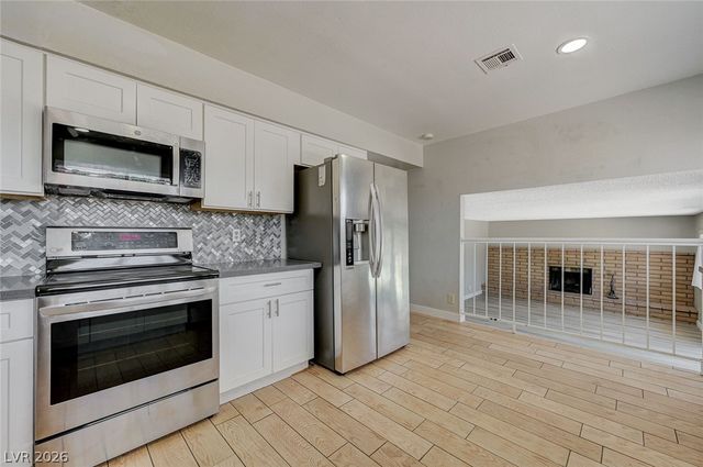 5872 Buhl Court, Las Vegas, NV 89103