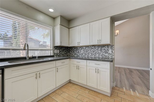 5872 Buhl Court, Las Vegas, NV 89103