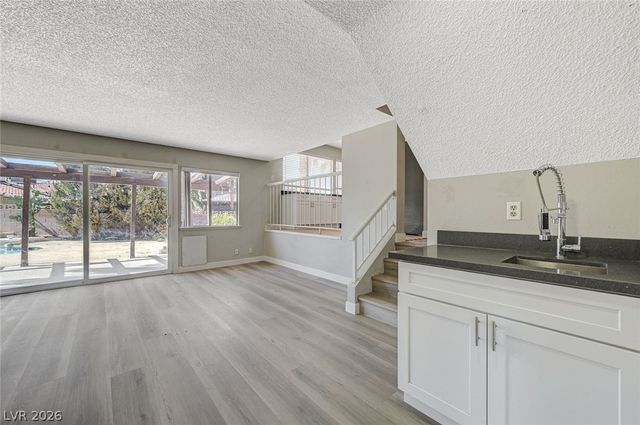 5872 Buhl Court, Las Vegas, NV 89103
