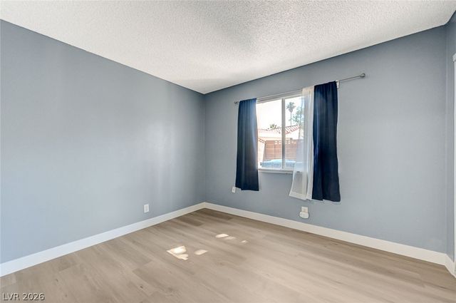 5872 Buhl Court, Las Vegas, NV 89103