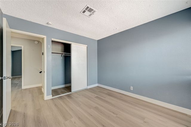 5872 Buhl Court, Las Vegas, NV 89103