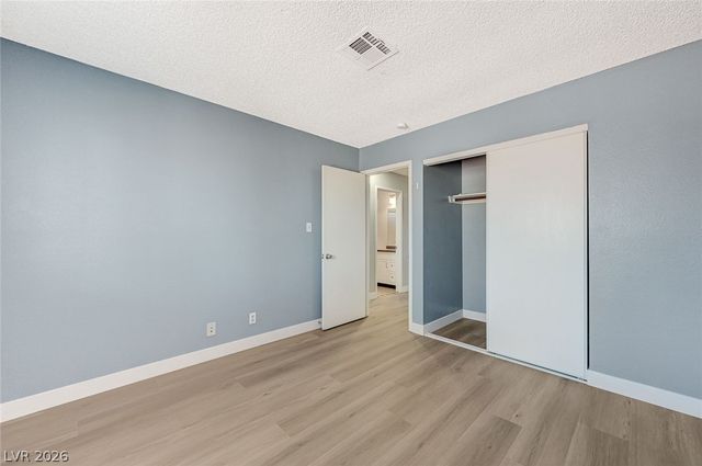 5872 Buhl Court, Las Vegas, NV 89103