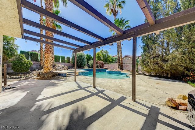 5872 Buhl Court, Las Vegas, NV 89103