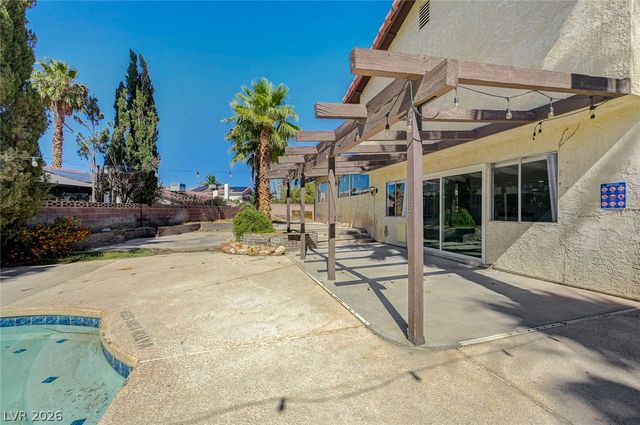 5872 Buhl Court, Las Vegas, NV 89103