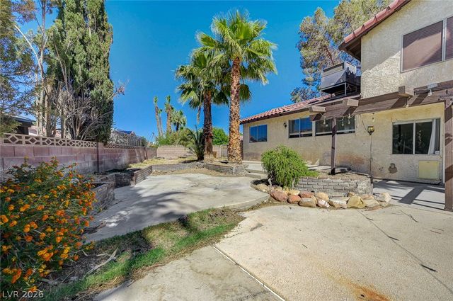 5872 Buhl Court, Las Vegas, NV 89103