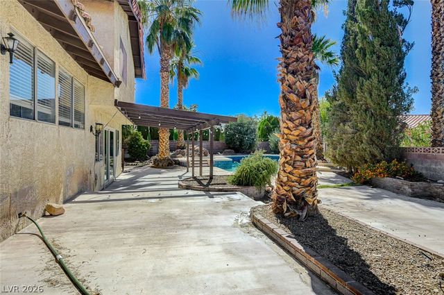 5872 Buhl Court, Las Vegas, NV 89103