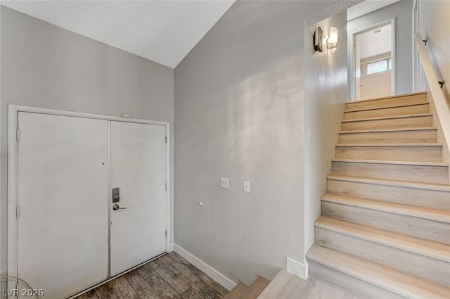 5872 Buhl Court, Las Vegas, NV 89103
