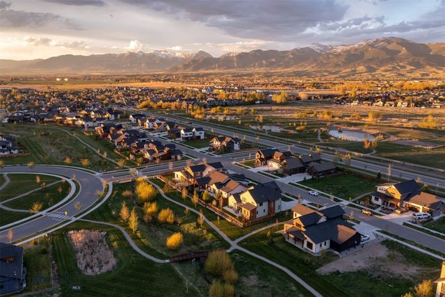 1698 Ryun Sun Way, Bozeman, MT 59718