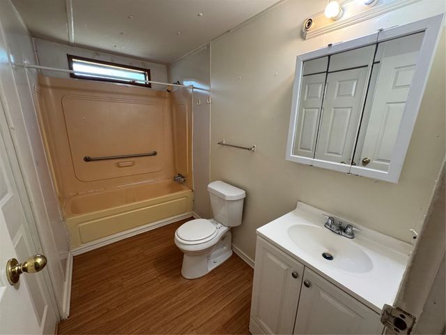 2014 Spring Court, Azle, TX 76020