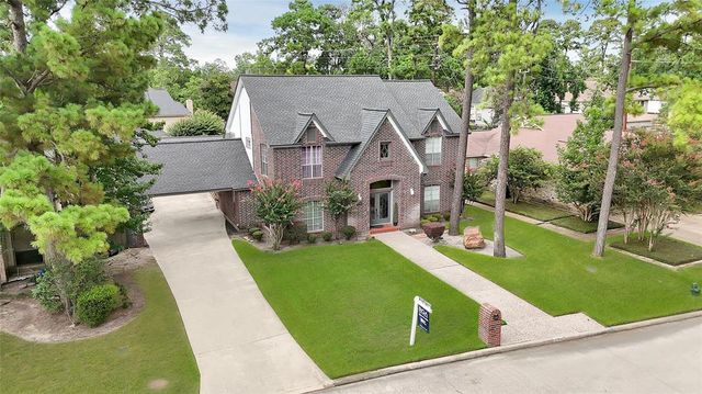 6710 Blue Hills Road, Houston, TX 77069