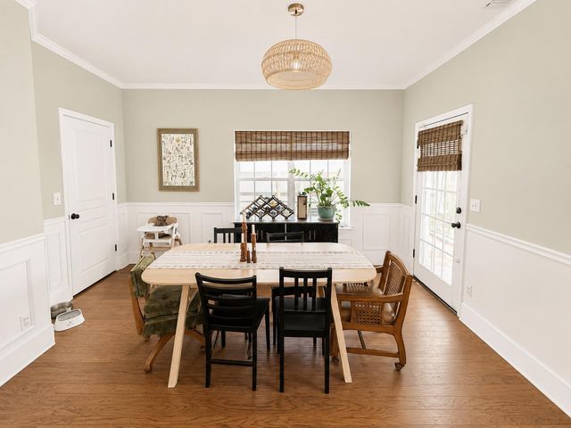 1047 E Monticello Circle, Fresno, CA 93720