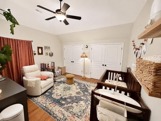 1047 E Monticello Circle, Fresno, CA 93720