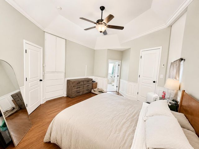 1047 E Monticello Circle, Fresno, CA 93720
