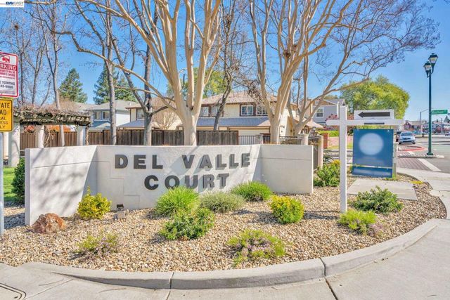 282 Del Valle Ct, Pleasanton, CA 94566