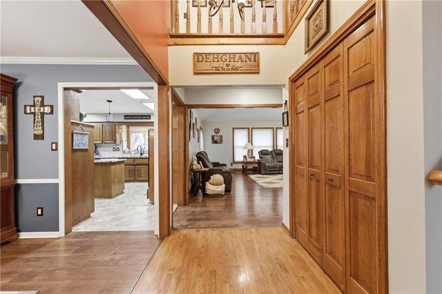 2200 NW Fawn Drive, Blue Springs, MO 64015