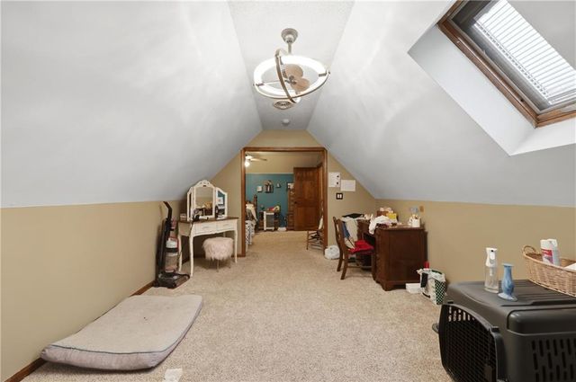 2200 NW Fawn Drive, Blue Springs, MO 64015