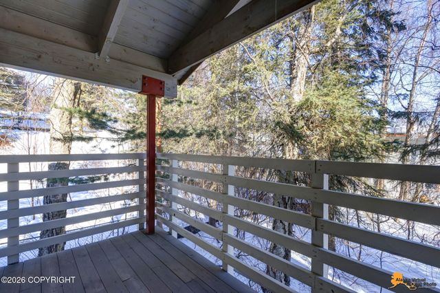 1319 Matterhorn Way, Anchorage, AK 99508