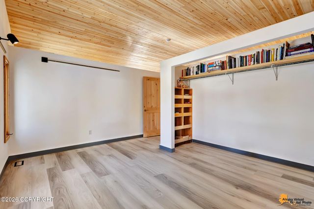 1319 Matterhorn Way, Anchorage, AK 99508