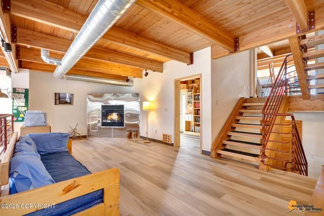 1319 Matterhorn Way, Anchorage, AK 99508