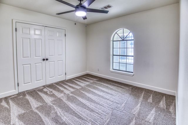 1807 Lakeview Drive, Brenham, TX 77833