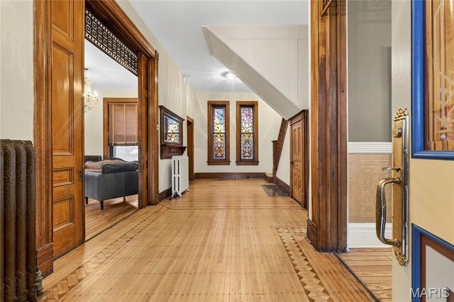 2327 S 12th Street, St Louis, MO 63104