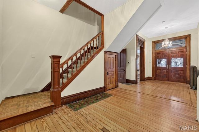 2327 S 12th Street, St Louis, MO 63104