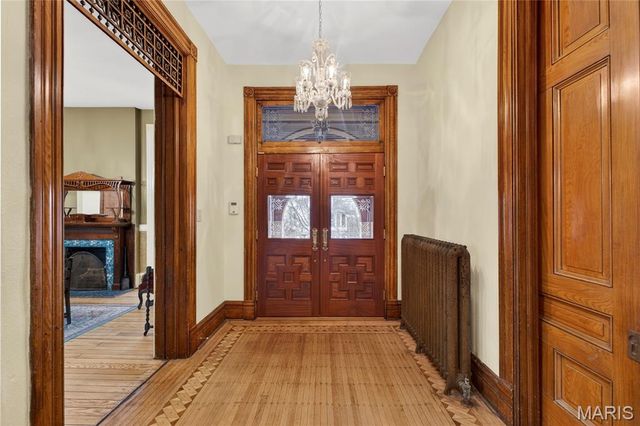 2327 S 12th Street, St Louis, MO 63104