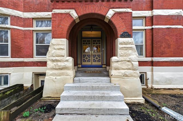 2327 S 12th Street, St Louis, MO 63104