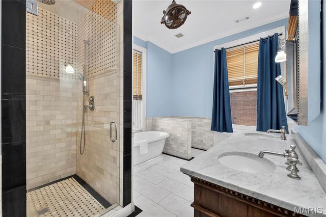 2327 S 12th Street, St Louis, MO 63104