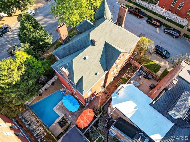 2327 S 12th Street, St Louis, MO 63104