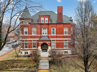 2327 S 12th Street, St Louis, MO 63104