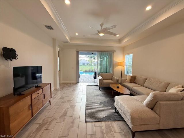 19810 Coconut Harbor CIR, Fort Myers, FL 33908