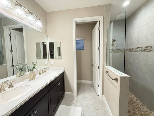 19810 Coconut Harbor CIR, Fort Myers, FL 33908