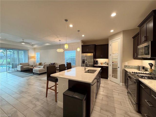 19810 Coconut Harbor CIR, Fort Myers, FL 33908