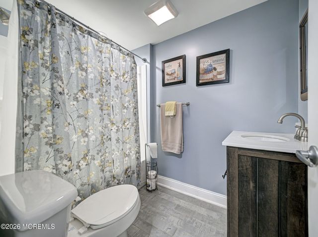 13 Morningside Drive, Toms River, NJ 08755