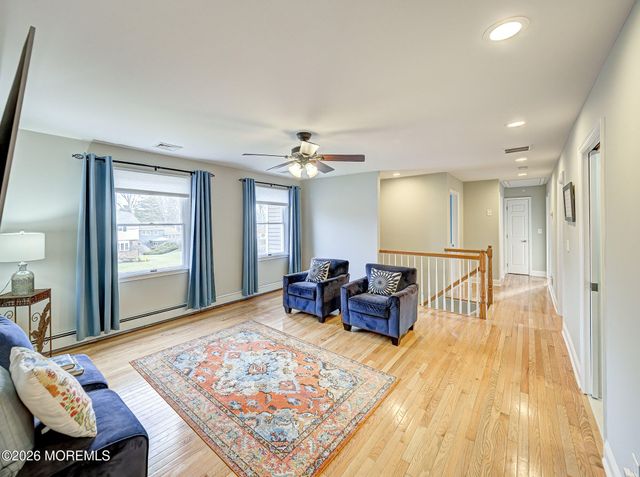 13 Morningside Drive, Toms River, NJ 08755