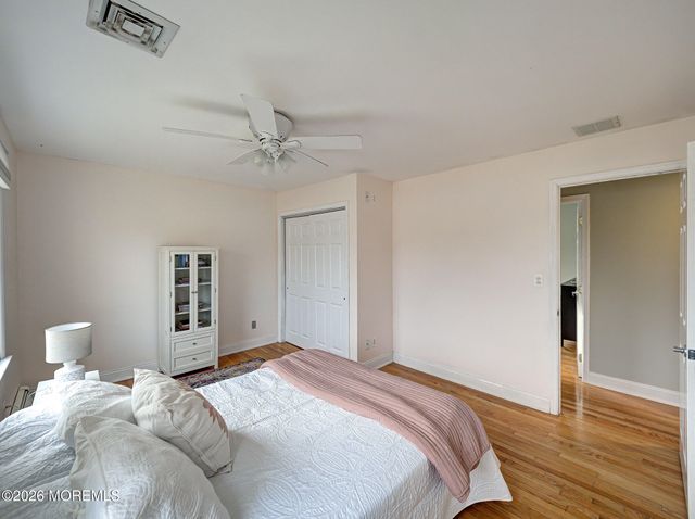 13 Morningside Drive, Toms River, NJ 08755