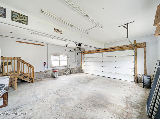 13 Morningside Drive, Toms River, NJ 08755