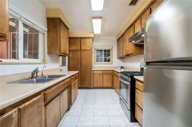 1652 E Yale Street, Ontario, CA 91764