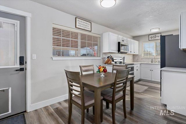 1625 4th Avenue East, Twin Falls, ID 83301