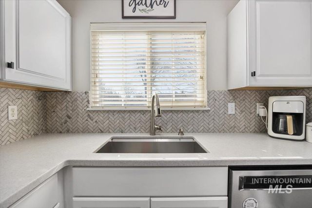 1625 4th Avenue East, Twin Falls, ID 83301