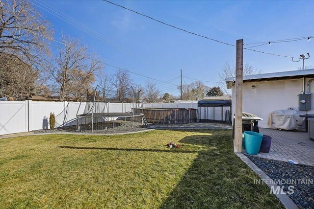 1625 4th Avenue East, Twin Falls, ID 83301