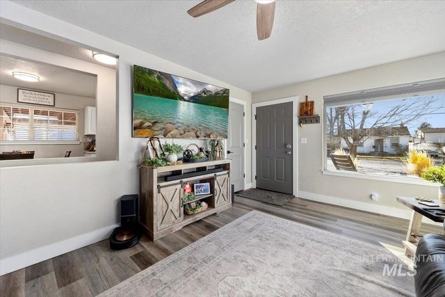 1625 4th Avenue East, Twin Falls, ID 83301