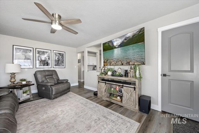 1625 4th Avenue East, Twin Falls, ID 83301