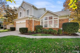 16866 Chesterfield Bluffs Circle, Chesterfield, MO 63005