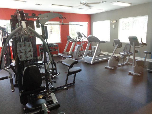 191 SW Palm Dr Apt 102, Port St Lucie, FL 34986