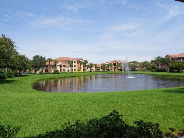 191 SW Palm Dr Apt 102, Port St Lucie, FL 34986