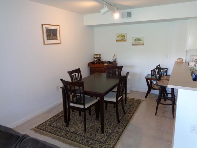 191 SW Palm Dr Apt 102, Port St Lucie, FL 34986