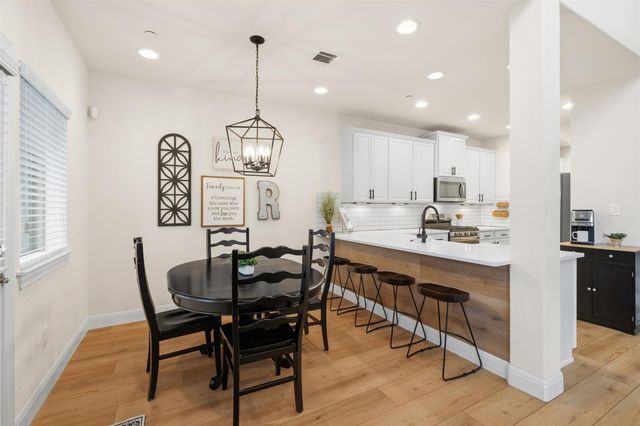 2304 S Lakeline BLVD 411, Cedar Park, TX 78613